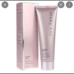 Mary Kay volu firm cleanser